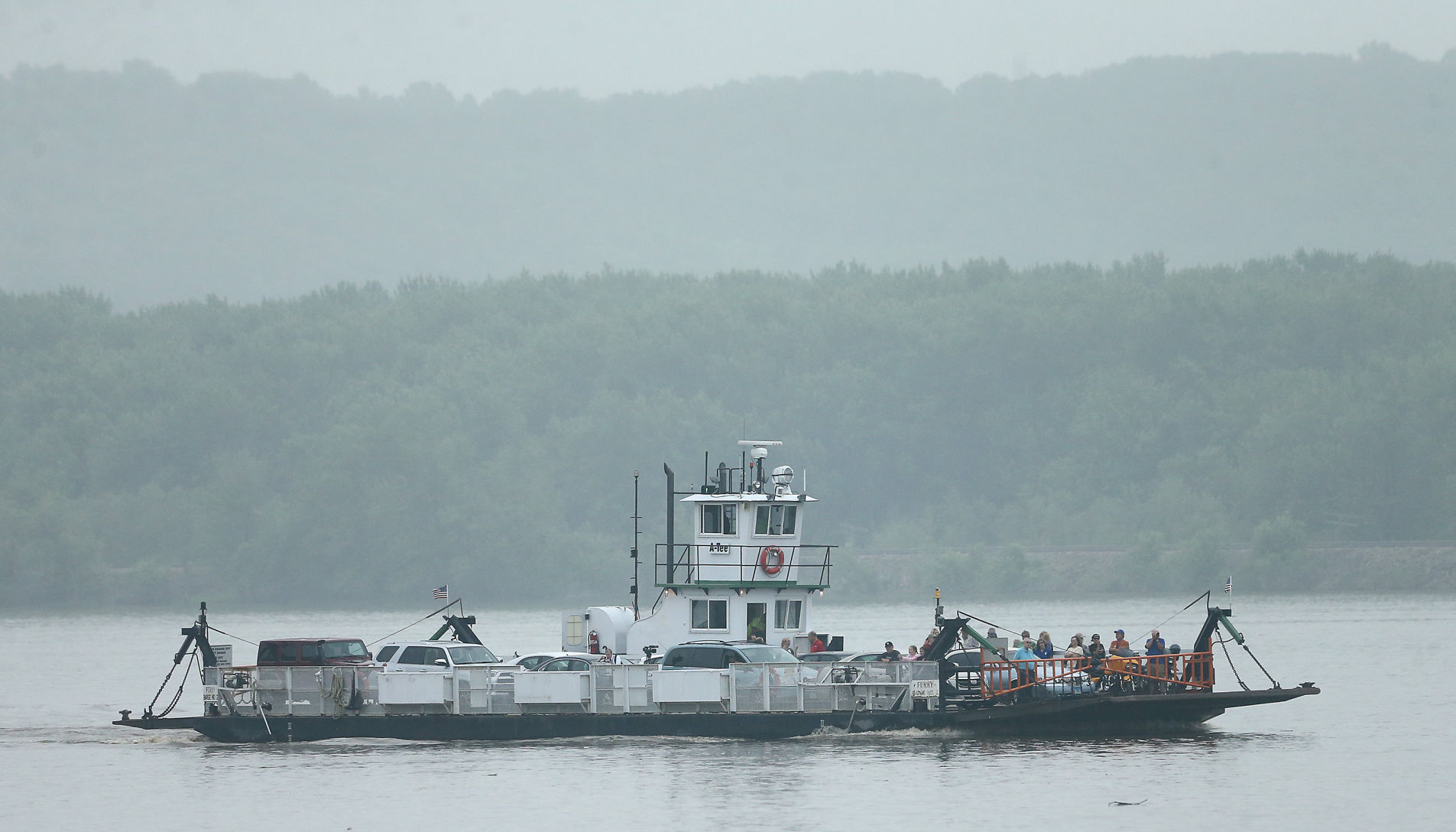 061218-qct-qca-Sabula-Ferry-002